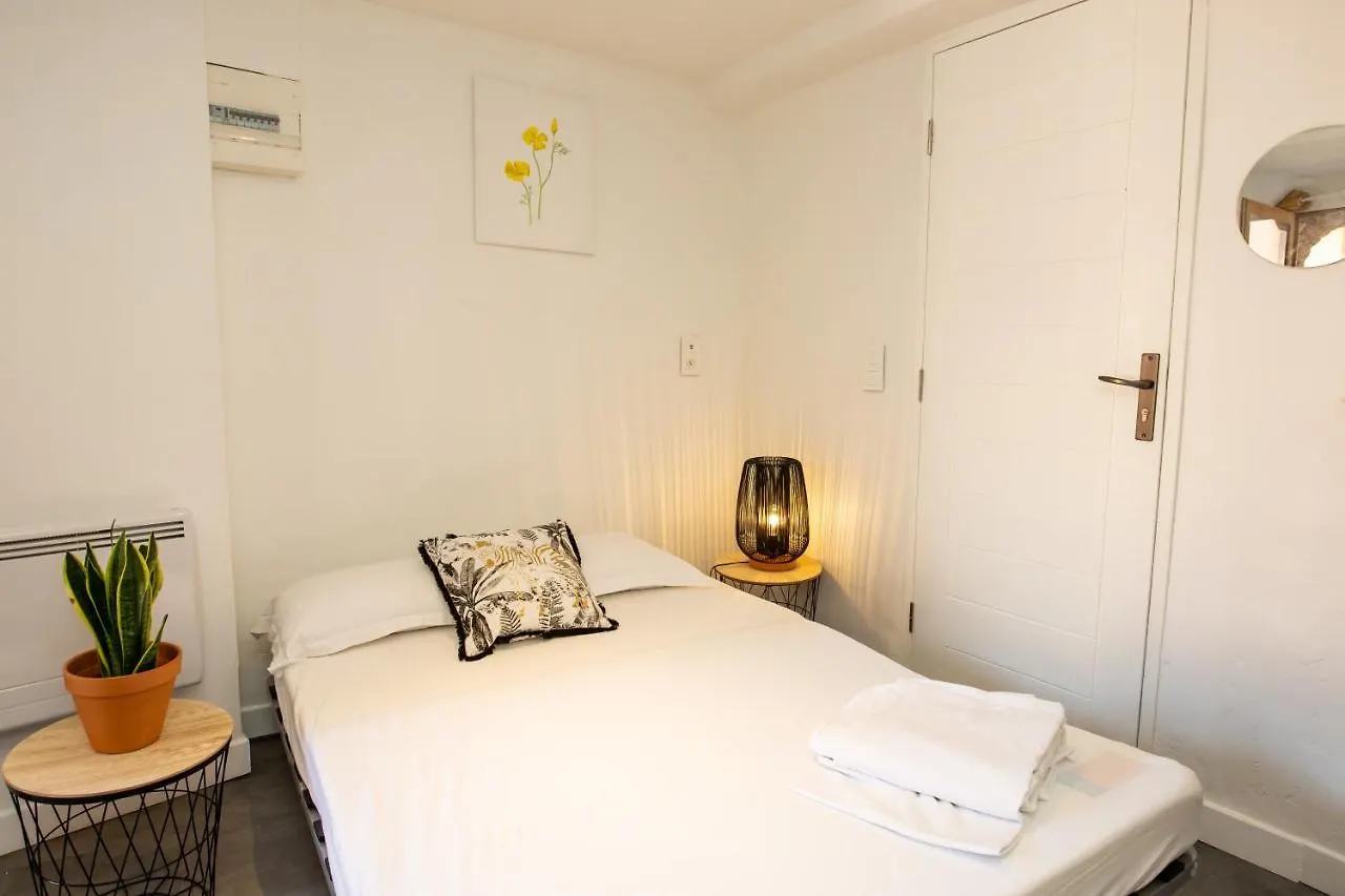 Apartament Joli Studio En Plein Coeur Historique Grasse