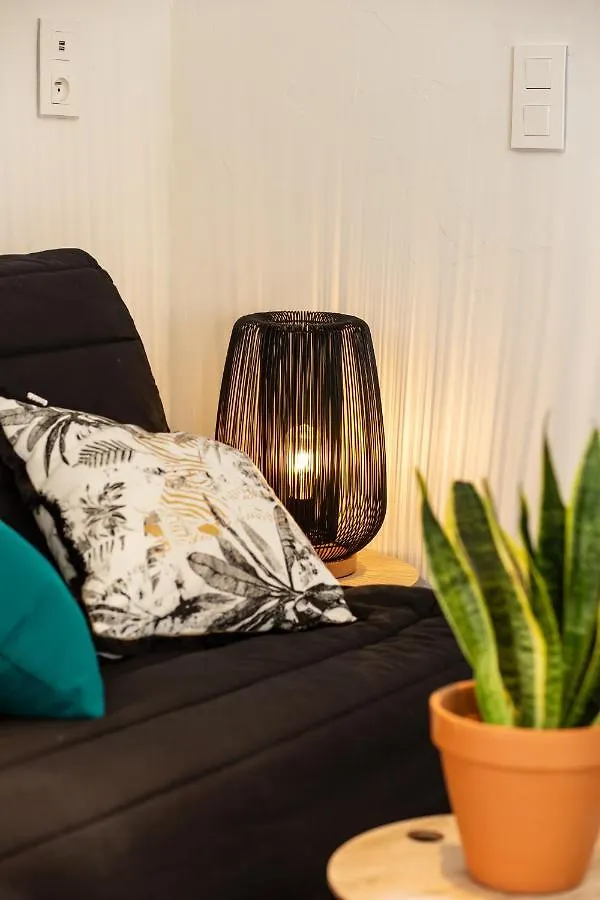 Apartament Joli Studio En Plein Coeur Historique Grasse Francja